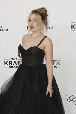 Ava Max, Elton John Akademi Ödülleri İzleme Partisi Batı Hollywood Park 'ta 2 Mart 2025, W Hollywood, CA