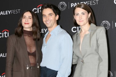 Lucia Aniello, Paul W. Downs, Jen Statsky PaleyFEST 2025 - Dolby Tiyatrosu 'nda Hack' ler 28 Mart 2025, Los Angeles, CA