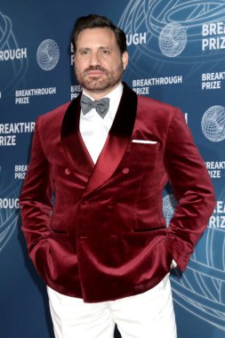 Edgar Ramirez Barker Hanger 'da 11. Buluş Ödülleri' nde 6 Nisan 2025 'te Santa Monica, CA