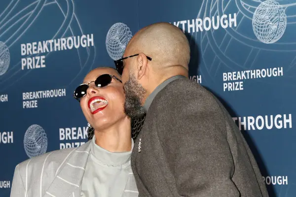 Alicia Keys, Swizz Beatz Barker Hanger 'da 6 Nisan 2025' te 11.