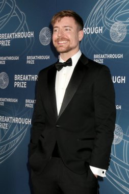 Jimmy Donaldson namı diğer Bay Canavar Barker Hanger 'da 11. Buluş Ödülleri' nde 6 Nisan 2025 'te Santa Monica, CA