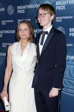 Jodie Foster, Christopher Kit Bernard Foster Barker Hanger 'da 11. Buluş Ödülü' nde 6 Nisan 2025 'te, Santa Monica, CA