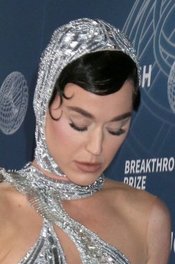 Katy Perry Barker Hanger 'da 11. Buluş Ödülleri' nde 6 Nisan 2025 'te Santa Monica, CA