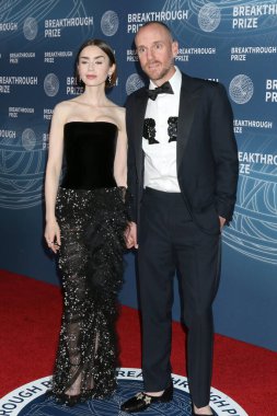 Lilly Collins, Charlie McDowell Barker Hanger 'da 11. Buluş Ödülleri' nde 6 Nisan 2025 'te Santa Monica, CA