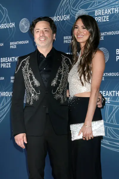 Sergey Brin, Gerelyn Soto Barker Hanger 'da 6 Nisan 2025' te 11.