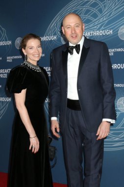 Cady McClain, Piotr Aswierczewski Barker Hanger 'da 11. Buluş Ödülleri' nde 5 Nisan 2025, Santa Monica, CA