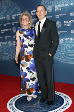 Misafir, Dr. Daniel J. Drucker Barker Hanger 'da 11. Buluş Ödülleri' nde 5 Nisan 2025 'te Santa Monica, CA