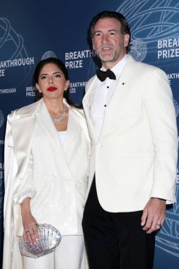 Johanna Salsano, Sandro Salsano Barker Hanger 'da 11. Buluş Ödülleri' nde 5 Nisan 2025 'te Santa Monica, CA