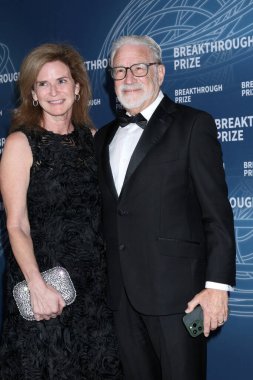 Nora Davis, Dr. Rick Klausner Barker Hanger 'da 11. Buluş Ödülü' nde 5 Nisan 2025 'te Santa Monica, CA