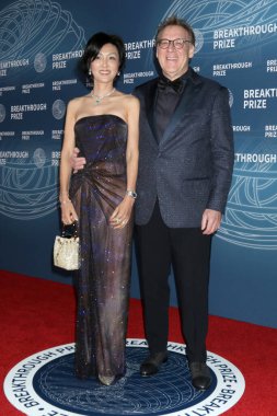 Rebecca Lyu, Greg Verdine Barker Hanger 'da 11. Buluş Ödülleri' nde 5 Nisan 2025 'te Santa Monica, CA