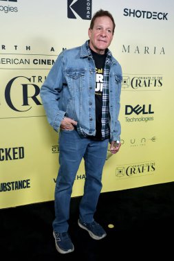 Steve Guttenberg, Amerikan Sineması 'nda. El Capitan Tiyatrosu' ndaki El Crafts 'a 4. Yıllık Övgü. 24 Ocak 2025, Los Angeles, CA