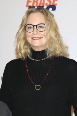 Cybill Shepherd, 20 Mayıs 2022 'de Century Plaza Hotel' deki MS Gala 'yı Siliş Yarışı' nda Century City, CA