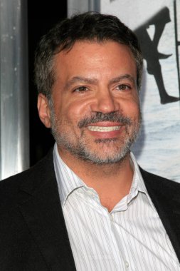 Mike De Luca, 30 Eylül 2013 'te Beverly Hills, CA' de Sinema Sanatları ve Bilimleri Akademisi 'nde Kaptan Phillips Premiere' de.