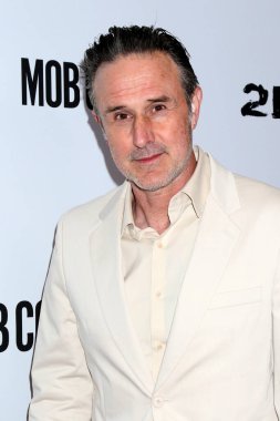 David Arquette, 23 Nisan 2025 'te Harmony Gold' daki Mob Cop Premiere 'de Los Angeles, CA