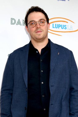 Isaac Aptaker, Lupus LA 'de 27 Nisan 2025' te Vibiana 'da bir amaç uğruna Los Angeles' ta.