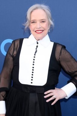 Kathy Bates, CBS Festivali 2025 Paramount Stüdyoları 'nda 7 Mayıs 2025, Los Angeles, CA