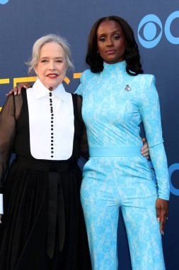 Kathy Bates, Skye P. Marshall CBS Festivali 2025 Paramount Stüdyoları 'nda 7 Mayıs 2025, Los Angeles, CA
