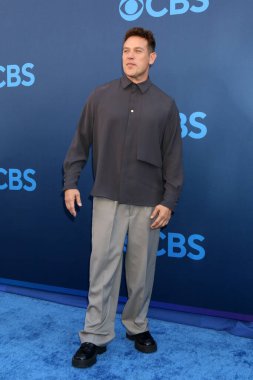 Kevin Alejandro CBS Festivali 2025 Paramount Stüdyoları 'nda 7 Mayıs 2025, Los Angeles, CA