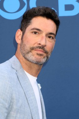 Tom Ellis, CBS Festivali 2025 Paramount Stüdyoları 'nda 7 Mayıs 2025, Los Angeles, CA