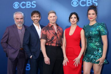 W. Earl Brown, Christopher Gorham, Morena Baccarin, Michele Weaver, Matt Lauria CBS Festivali 2025 Paramount Stüdyoları 'nda 7 Mayıs 2025' te Los Angeles, CA