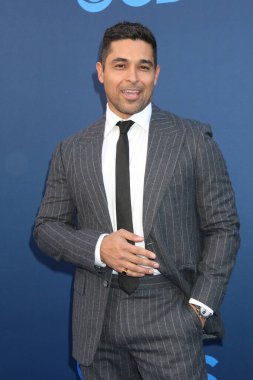Wilmer Valderrama CBS Festivali 2025 Paramount Stüdyoları 'nda 7 Mayıs 2025, Los Angeles, CA