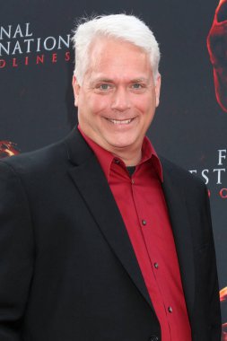 Craig Perry, 12 Mayıs 2025 'te TCL Çin Tiyatrosu IMAX' te yapılan son durak Bloodlines World Premiere 'da, CA