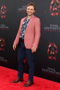 Max Lloyd-Jones, 12 Mayıs 2025 'te Los Angeles' taki TCL Çin Tiyatrosu 'nda Bloodlines World Premiere' da.