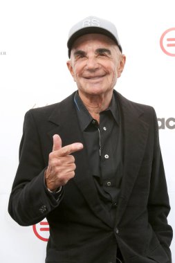 Robert Shapiro 'nun 3. Geleneksel Yetişkin Balosu 17 Mayıs 2025' te Los Angeles 'ta Arı Kovanı' nda Yıldızların Altında Bir Gece