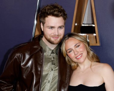 Alex Warren, Kouvr Annon at the 2025 American Music Awards at the Fontainebleau Las Vegas on May 26, 2025 in Las Vegas, CA