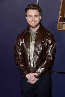 Alex Warren at the 2025 American Music Awards at the Fontainebleau Las Vegas on May 26, 2025 in Las Vegas, CA