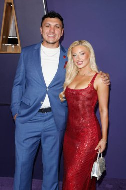 Frazier Kay, Charlotte Parkes 2025 Amerikan Müzik Ödülleri Fontainebleau Las Vegas 'ta 26 Mayıs 2025, Las Vegas, CA