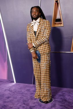 Shaboozey at the 2025 American Music Awards at the Fontainebleau Las Vegas on May 26, 2025 in Las Vegas, CA