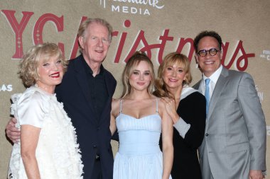 Christine Ebersole, Ed Begley Jr., Hunter King, Megyn Price, Diedrich Bader Hallmark Emmy Ödülleri 'nde 29 Mayıs 2025' te Hollywood, CA