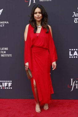 Alyssa Diaz, 28 Mayıs 2025 'te TCL Çin Tiyatrosu IMAX' ta LALIFF 2025 açılış gecesinde Los Angeles, CA