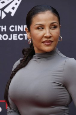 Annie Gonzalez, 28 Mayıs 2025 'te TCL Çin Tiyatrosu IMAX' ta LALIFF 2025 açılış gecesinde, CA