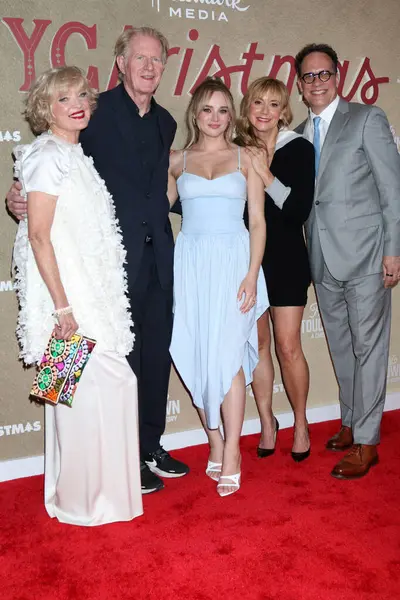 Christine Ebersole, Ed Begley Jr., Hunter King, Megyn Price, Diedrich Bader Hallmark Emmy Ödülleri 'nde 29 Mayıs 2025' te Hollywood, CA