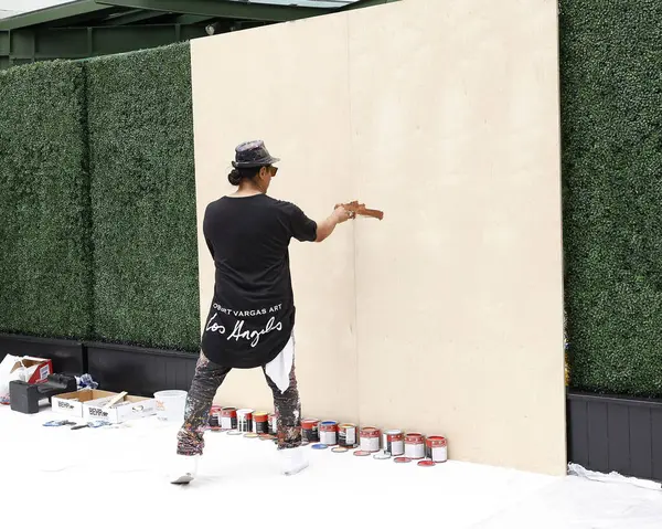 Robert Vargas, 28 Mayıs 2025 'te TCL Çin Tiyatrosu IMAX' ta LALIFF 2025 açılış gecesinde, CA