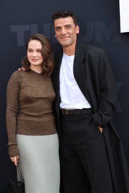 Cailee Spaeny, Oscar Isaac Netflix Tudum 2025 'te Kia Forum' da 31 Mayıs 2025 'te Los Angeles, CA