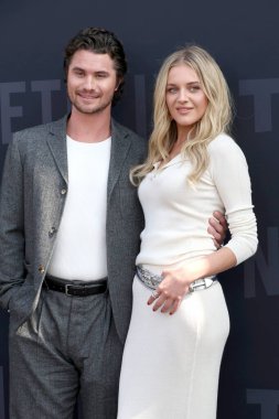 Chase Stokes, Kelsea Ballerini Netflix Tudum 2025 'te Kia Forum' da 31 Mayıs 2025 'te Los Angeles, CA