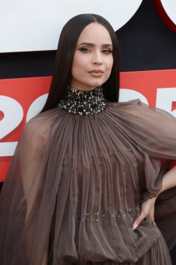Sofia Carson Netflix Tudum 2025 'te Kia Forum' da 31 Mayıs 2025 'te Los Angeles, CA