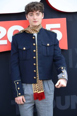 Noah Schnapp Netflix Tudum 2025 'te Kia Forum' da 31 Mayıs 2025 'te, Los Angeles, CA