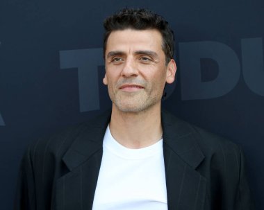 Oscar Isaac Netflix Tudum 2025 'te Kia Forum' da 31 Mayıs 2025 'te Los Angeles, CA