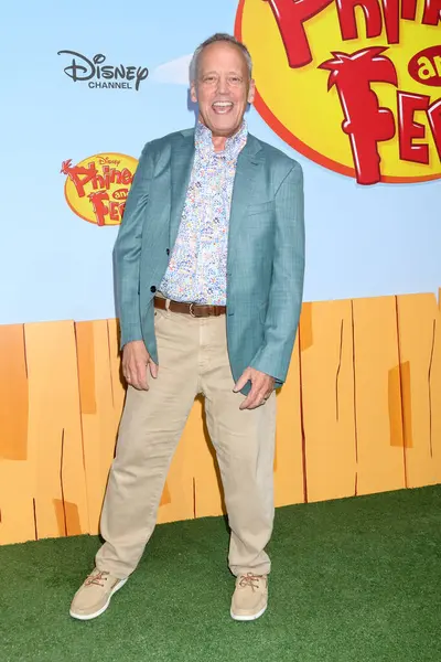 Dee Bradley Baker, Phineas and Ferb Sezon 5 Dünya prömiyeri Nya Stüdyoları 31 Mayıs 2025, Los Angeles, CA