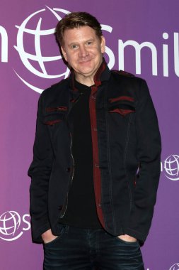 Dash Mihok 25. Los Angeles Operasyonu 'nda Gülümse Şenliği 3 Haziran 2025' te Los Angeles, CA