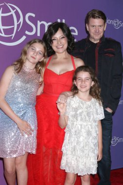 Olivia Mihok, Valeria Mason, Dash Mihok, Catalina Mihok Los Angeles 25. Gülümse Şenliği 'nde 3 Haziran 2025' te Los Angeles, CA