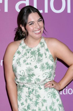 Isabella Gomez, Los Angeles 25. Operasyonu 'nda 3 Haziran 2025' te Candela La Brea 'daki Gülümse Şenliği' nde.