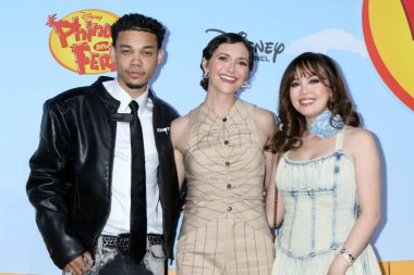 Roshon Fegan, Alyson Stoner, Anna Maria Perez de Tagle Phineas 'ta ve Ferb Sezon 5 Dünya prömiyeri Nya Stüdyoları' nda 31 Mayıs 2025, Los Angeles, CA