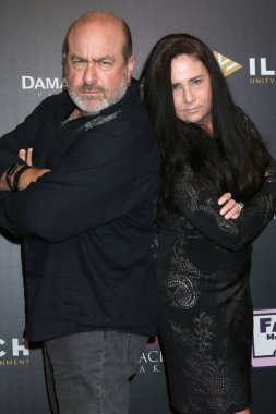 Carlos Cojulun, Lisa Simpson Regency Theater Calabasas 'taki Little Angels galasında 4 Haziran 2025' te Calabasas, CA