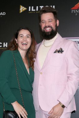 Katie Cronin, Taylor Cole Regency Theater Calabasas 'taki Little Angels galasında 4 Haziran 2025' te Calabasas, CA