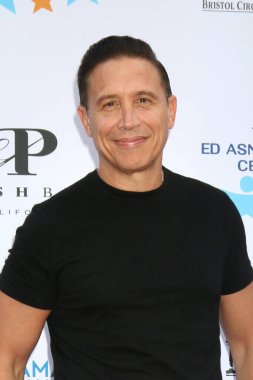 Erik Palladino, Radford Stüdyoları 'nda düzenlenen 2025 Ed Asner ve Arkadaşları Poker Turnuvası' nda 14 Haziran 2025 'te Studio City, CA